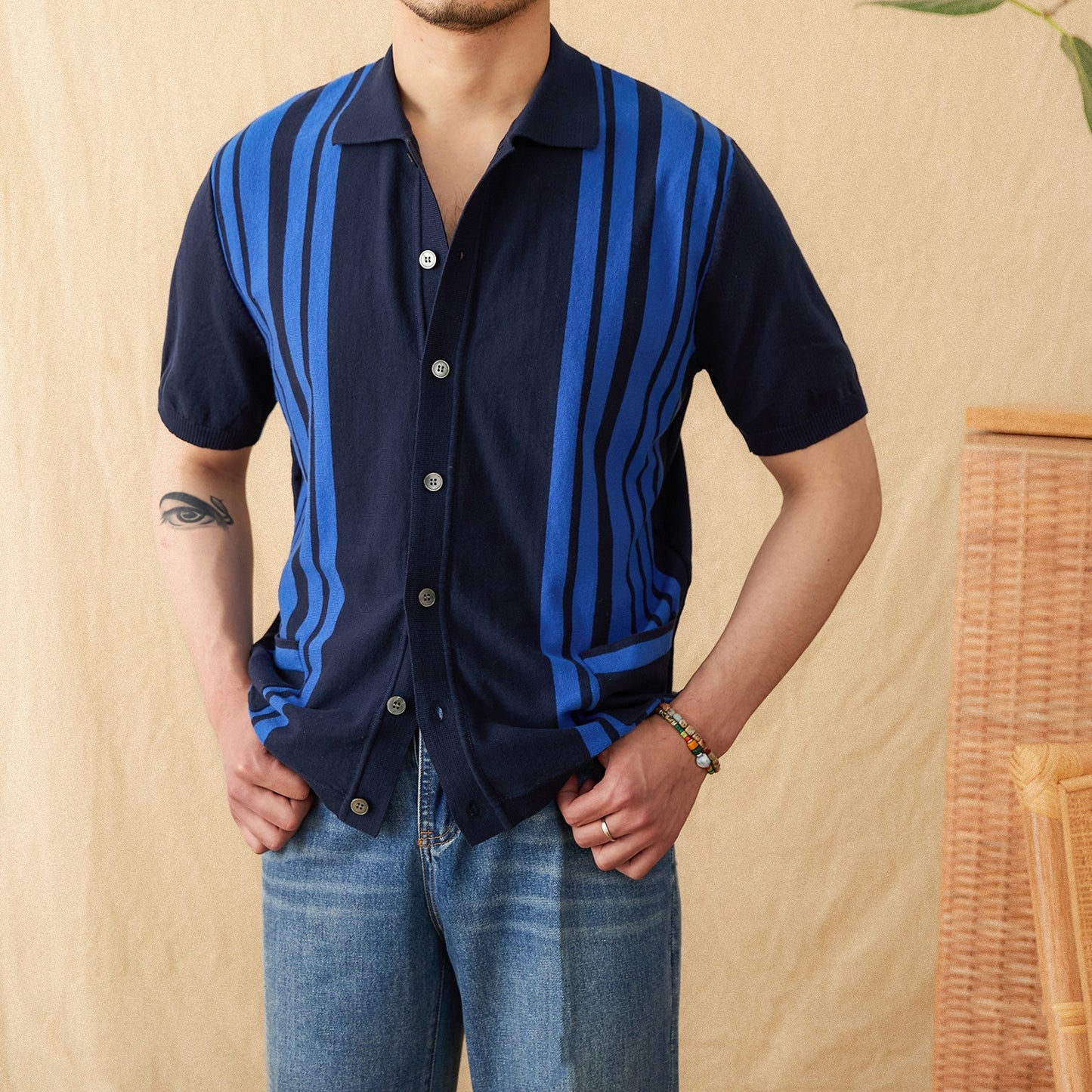 UrbanStoff | Gestreiftes Strick-Poloshirt