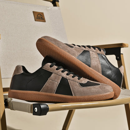 Retro-Sneaker aus Canvas und Leder