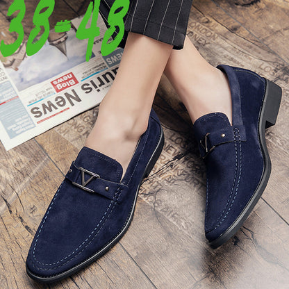 Freizeitschuhe aus Leder mit Lochmuster