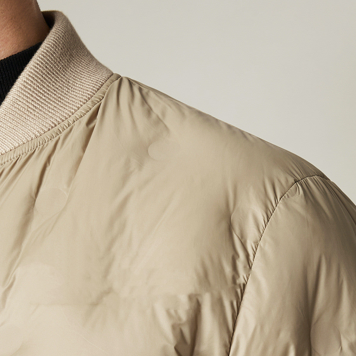 UrbanStoff | Leichte Daunen Baseballjacke