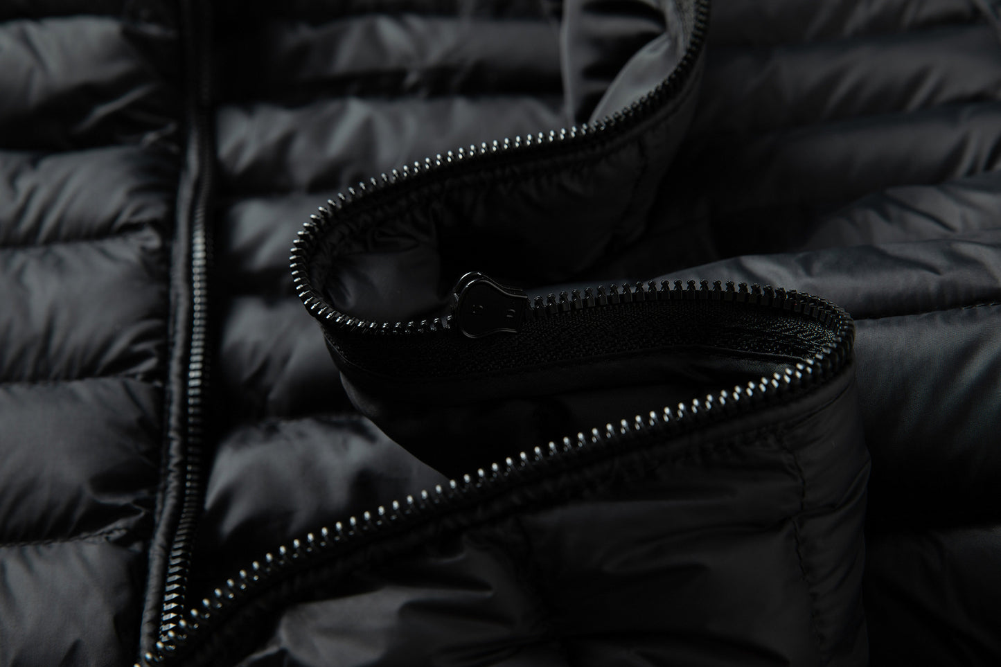 UrbanStoff | Wattierte Jacke mit Kapuze