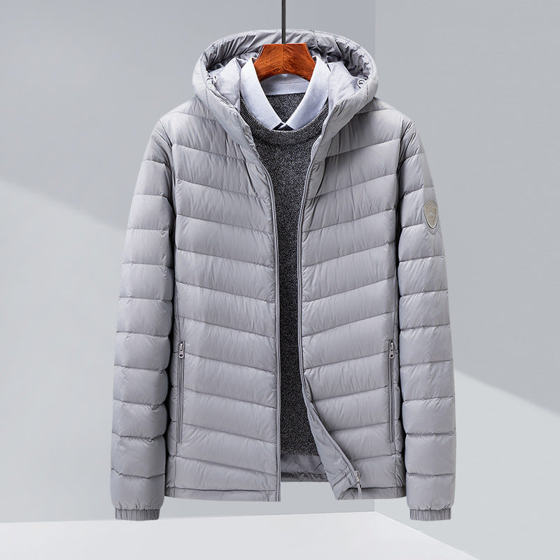 UrbanStoff | Leichte Kapuzen-Daunenjacke Slim Fit