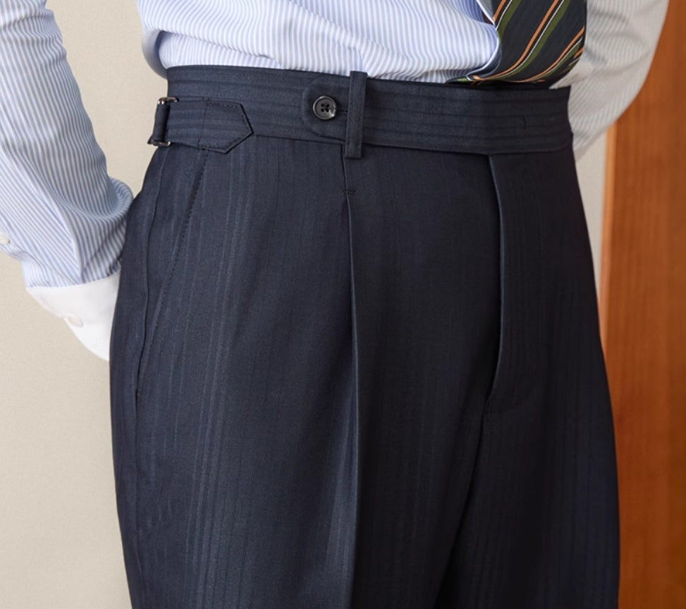 Gestreifte High-Waist Anzughose
