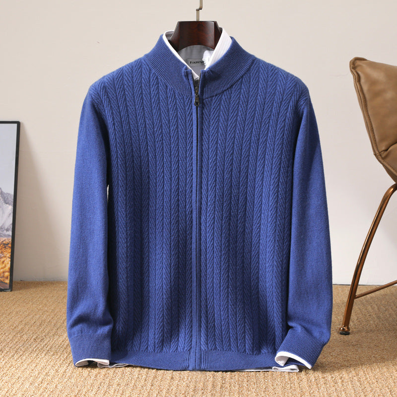 Strickjacke mit Reißverschluss und verdrehtem Strick