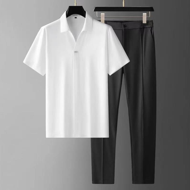 Seidiger Ice-Silk Anzug