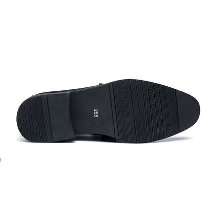 Freizeitschuhe aus Leder mit Lochmuster