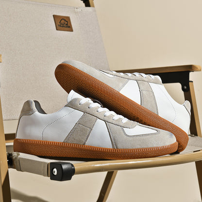 Retro-Sneaker aus Canvas und Leder