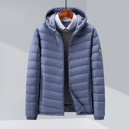 UrbanStoff | Leichte Kapuzen-Daunenjacke Slim Fit