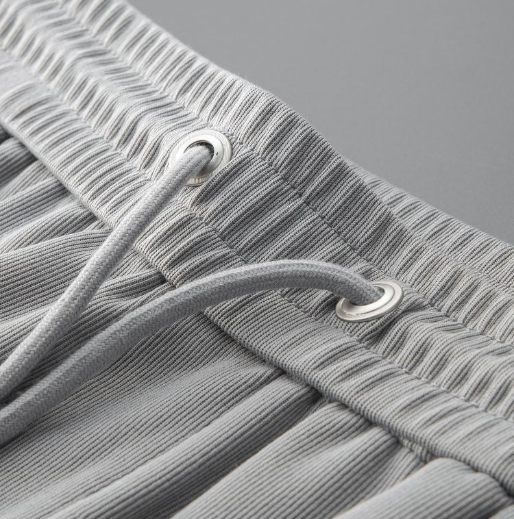 UrbanStoff | Sportliche Jogpants mit Stickerei