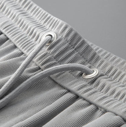 UrbanStoff | Sportliche Jogpants mit Stickerei