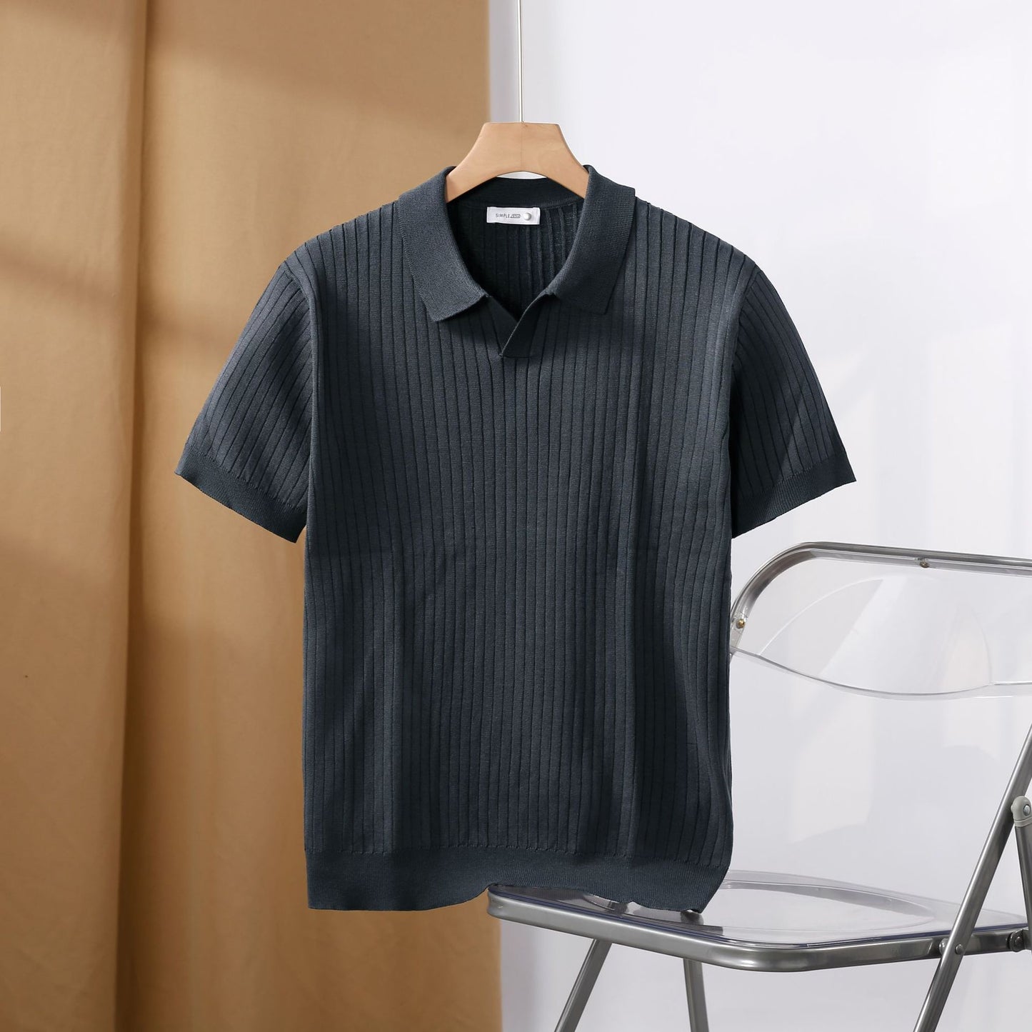Premium Geripptes Poloshirt