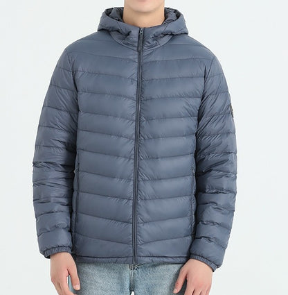 UrbanStoff | Leichte Kapuzen-Daunenjacke Slim Fit
