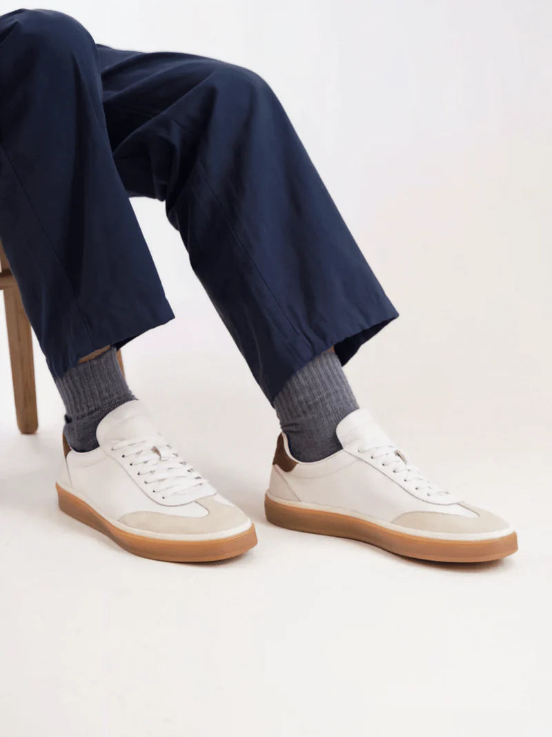 UrbanStoff | Klassischer Leder-Sneaker