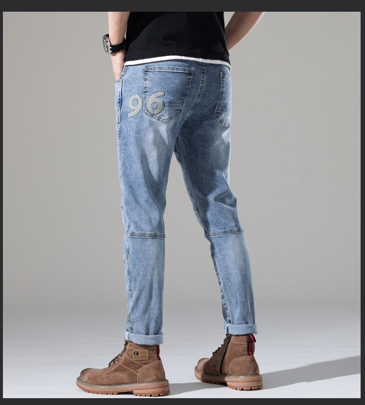 UrbanStoff | Light-Wash Stretch-Jeans mit Stickerei